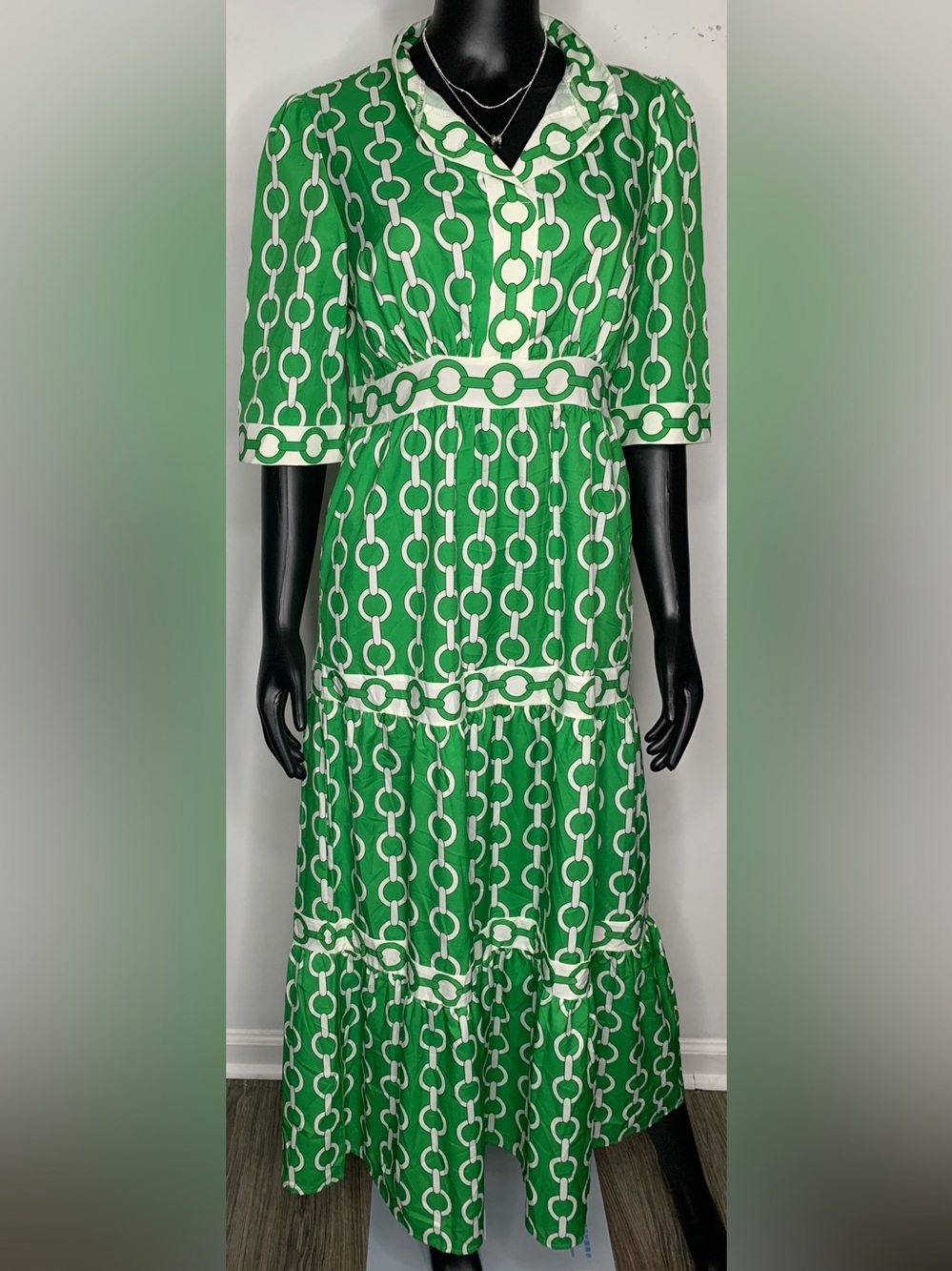 Green Chain-Print Maxi Dress - White Chain Detail